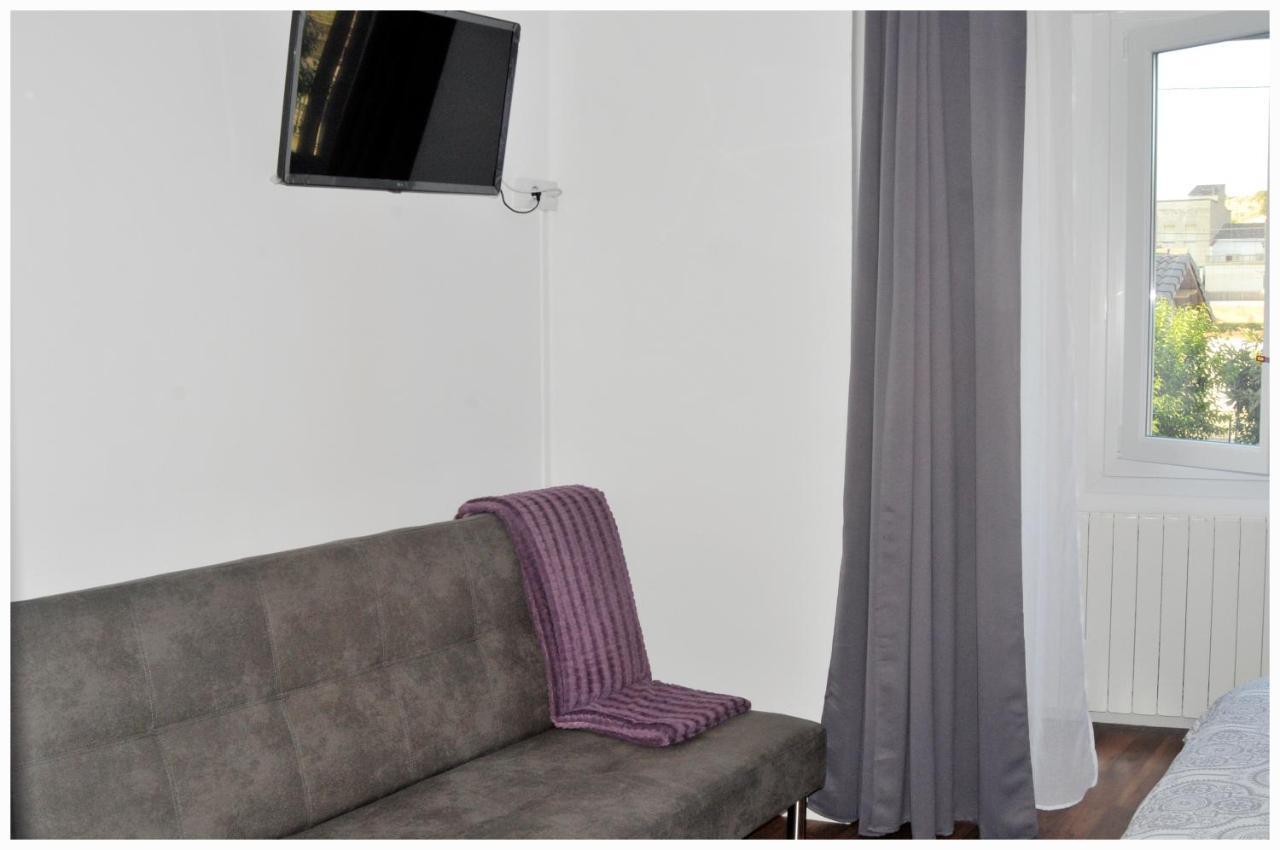 My Room Monzón Екстериор снимка